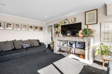 Photo of property in 1 Mathew Street, Dannevirke, 4930