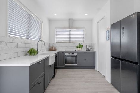 Photo of property in 131 Lincoln Road, Carterton, 5713