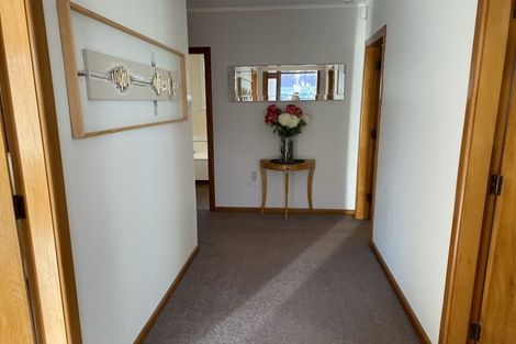 Photo of property in 6 Aileen Place, Upper Riccarton, Christchurch, 8041