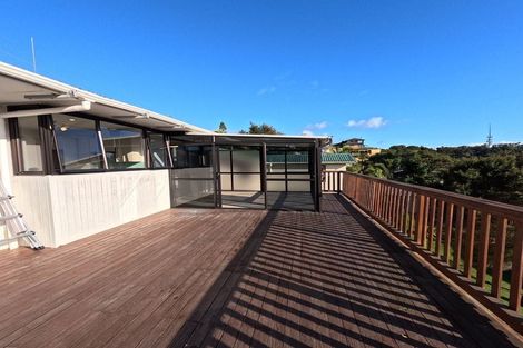 Photo of property in 951 East Coast Road, Torbay, Auckland, 0630