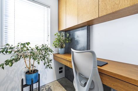 Photo of property in 4 Barriball Street, Fitzroy, New Plymouth, 4312