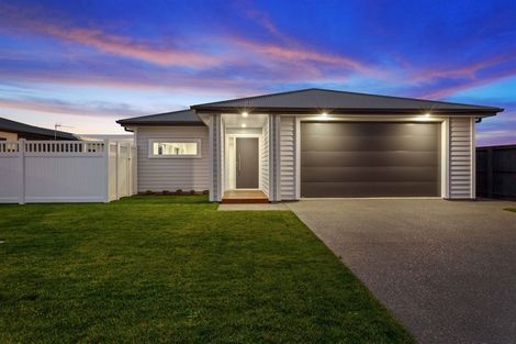 Photo of property in 29 Valour Drive, Rangiora, 7400