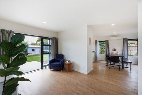 Photo of property in 127 Summerhill Drive, Fitzherbert, Palmerston North, 4410