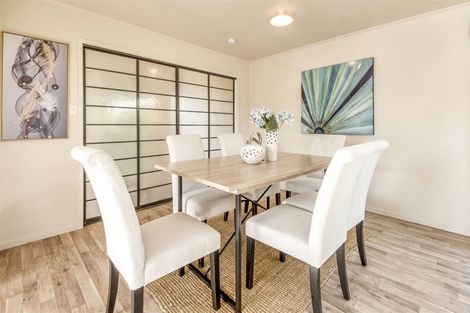 Photo of property in 22 Janese Place, Weymouth, Auckland, 2103