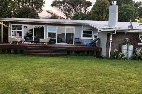 Photo of property in 25 Waikite Road, Welcome Bay, Tauranga, 3112