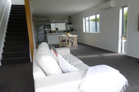 Photo of property in 1 Springside Court, Huntington, Hamilton, 3210