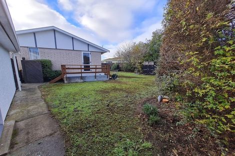 Photo of property in 18 Medina Crescent, Parklands, Christchurch, 8083