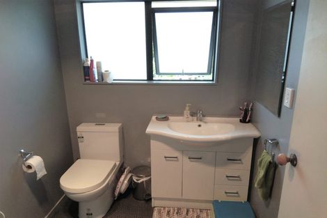 Photo of property in 1a Silvan Place, Bell Block, New Plymouth, 4312