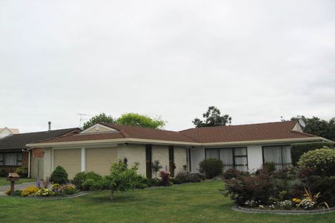 Photo of property in 11 Peridot Place, Conifer Grove, Takanini, 2112