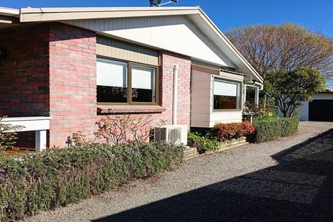 Photo of property in 12 Deller Drive, Carterton, 5713