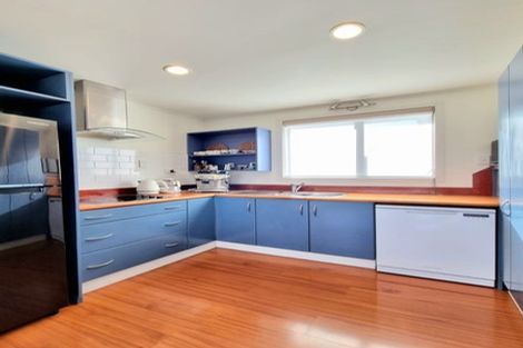 Photo of property in 31 Hiwi Crescent, Titahi Bay, Porirua, 5022