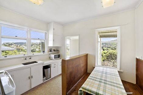 Photo of property in 31 Sydenham Street, Northland, Wellington, 6012