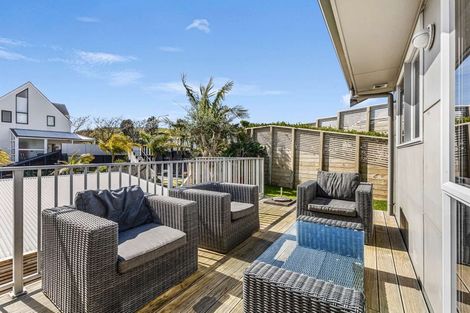 Photo of property in 23 York Crescent, Westown, New Plymouth, 4310