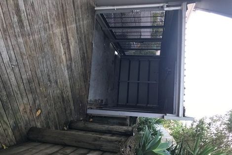 Photo of property in 2/2 Valecrest Place, Bayview, Auckland, 0629