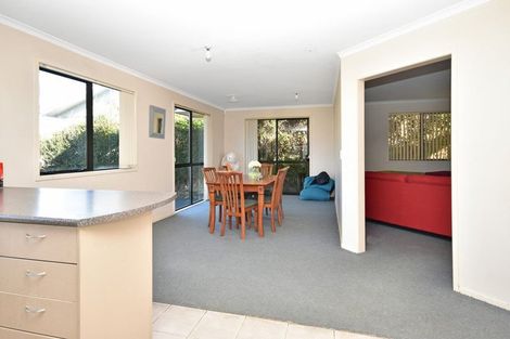 Photo of property in 12 Price Crescent, Mount Wellington, Auckland, 1060