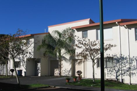 Photo of property in 5 Vitex Lane, Henderson, Auckland, 0612