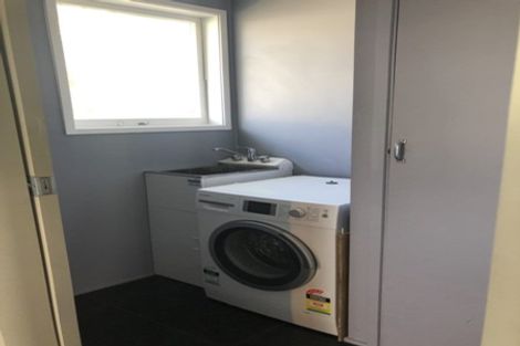 Photo of property in 63 Butterworth Drive, Glendene, Auckland, 0602