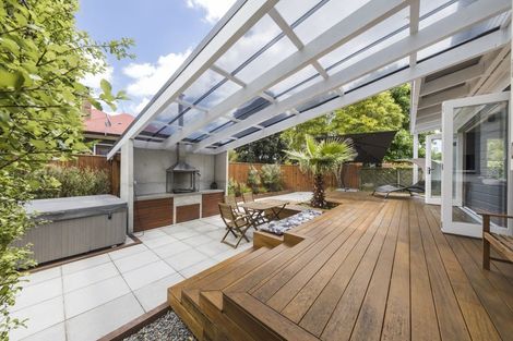 Photo of property in 232 Victoria Avenue, Hokowhitu, Palmerston North, 4410