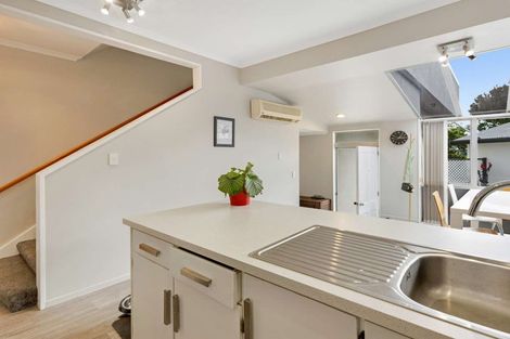 Photo of property in 138 Gloucester Street, Taradale, Napier, 4112