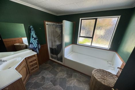 Photo of property in 13 Course Lane, Sanson, 4817