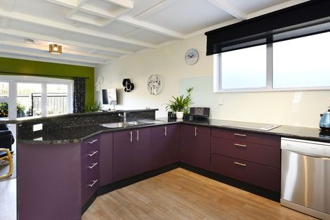 Photo of property in 180 Saint Vincent Street, Toi Toi, Nelson, 7010