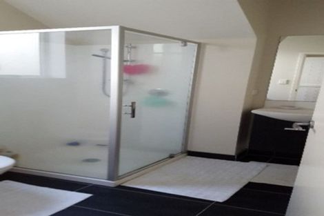 Photo of property in 9a Nimstedt Avenue, Oteha, Auckland, 0632