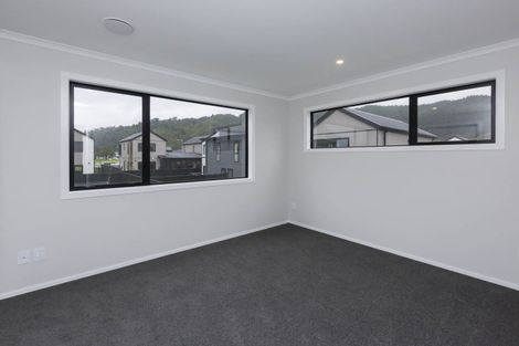 Photo of property in 3 Cynisca Crescent, Wallaceville, Upper Hutt, 5018