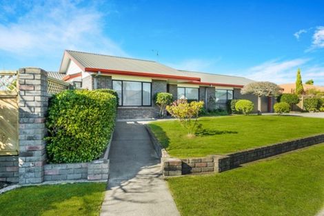 Photo of property in 1 Halcione Close, Flagstaff, Hamilton, 3210