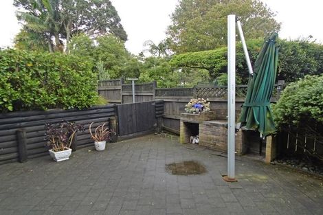 Photo of property in 166 Mellons Road, Mellons Bay, Auckland, 2014