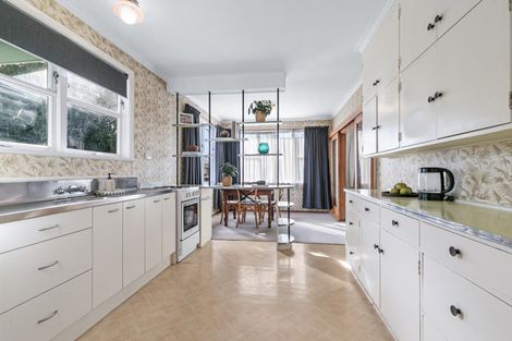 Photo of property in 115 Bartholomew Road, Levin, 5510