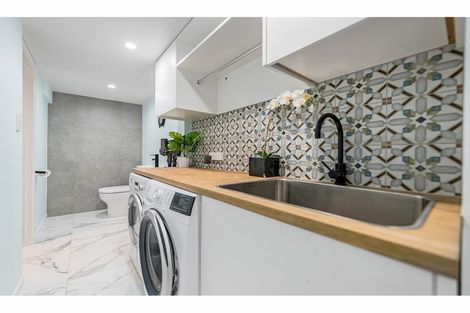 Photo of property in 105 Wood Bay Road, Titirangi, Auckland, 0604