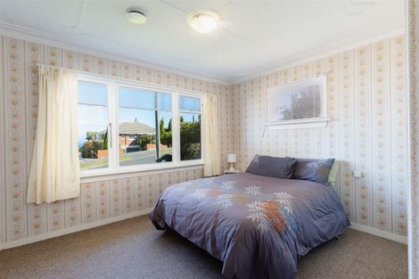 Photo of property in 138 Easther Crescent, Kew, Dunedin, 9012