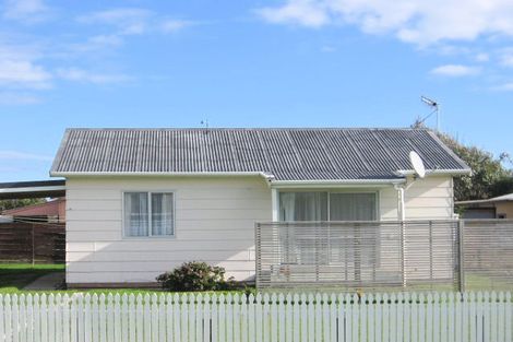 Photo of property in 18a Shortt Street, Foxton Beach, Foxton, 4815