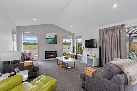 Photo of property in 104 Ledbury Drive, Rolleston, 7615