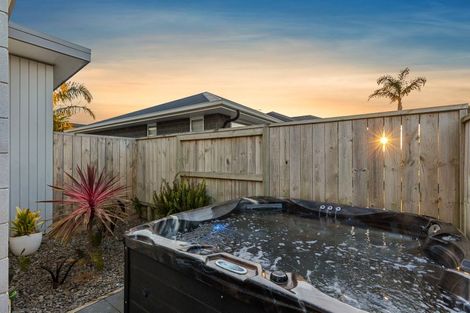 Photo of property in 68b The Boulevard, Papamoa Beach, Papamoa, 3118