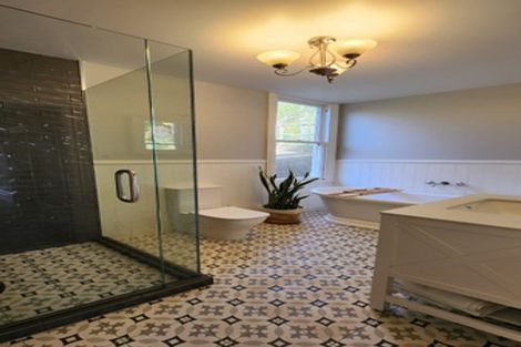 Photo of property in 52 Hazel Avenue, Caversham, Dunedin, 9012