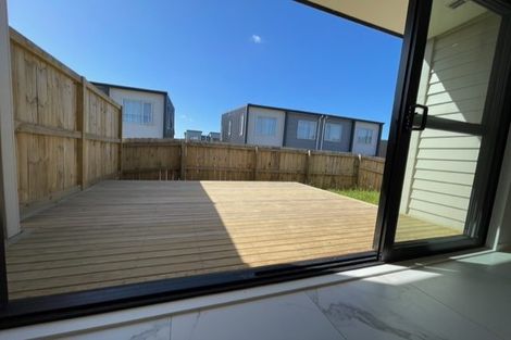 Photo of property in 13a Poruru Close, Papakura, 2110