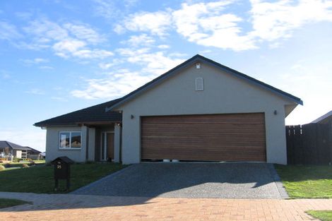 Photo of property in 35 Clearview Drive, Milson, Palmerston North, 4414