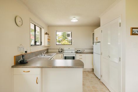 Photo of property in 4 Mcarthur Street, Terrace End, Palmerston North, 4410