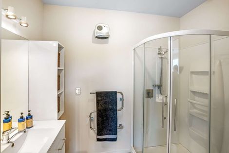 Photo of property in 11 Church Street, Oxford, 7430