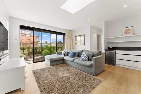 Photo of property in 11 Tiaki Lane, Matakana, 0985