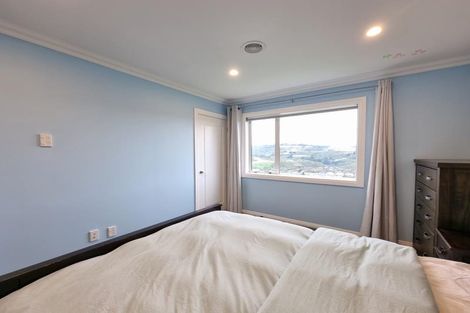 Photo of property in 25 Sandybrow, Churton Park, Wellington, 6037