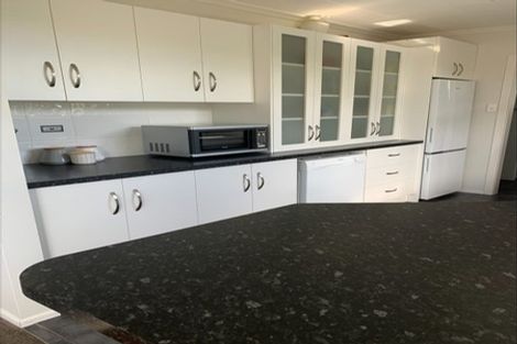 Photo of property in 50 Kilmarnock Street, Wallacetown, 9816