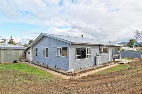 Photo of property in 6 Windlesham Place, Wakefield, 7025