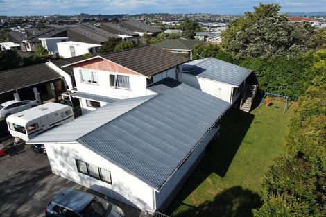 Photo of property in 473 Glenfield Road, Glenfield, Auckland, 0629