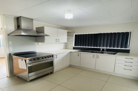 Photo of property in 1 John Webster Place, Glen Eden, Auckland, 0602