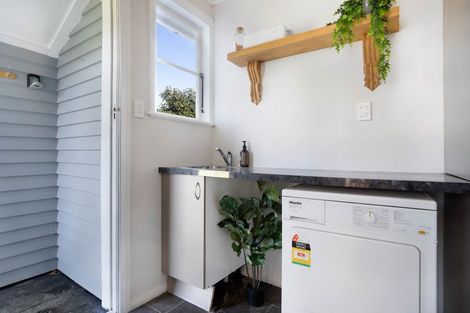 Photo of property in 30 Broadway Street, Martinborough, 5711