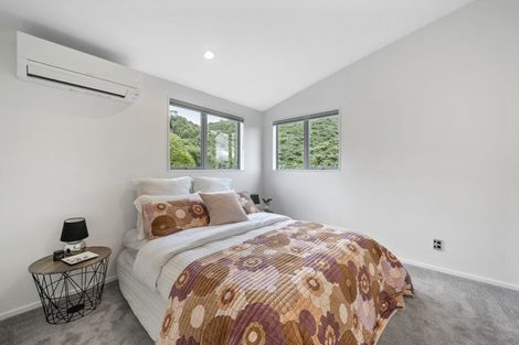 Photo of property in 18 Meadowbank Drive, Belmont, Lower Hutt, 5010