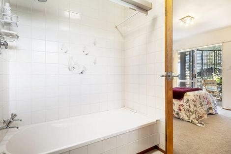 Photo of property in 2/1 Argyle Road, Browns Bay, Auckland, 0630