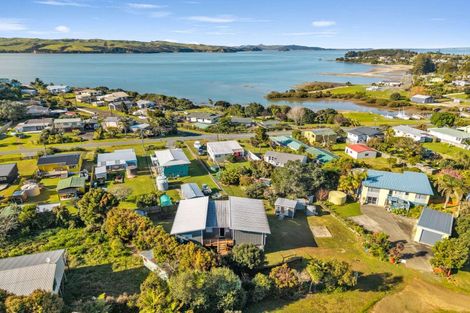 Photo of property in 18 Mariner Cove Road, Tinopai, Matakohe, 0593